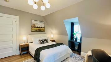 2 habitaciones, tabla de planchar con plancha, wifi y ropa de cama