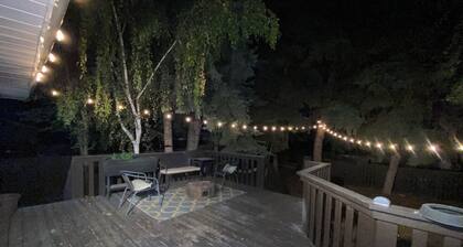 Serene Family Home Close to Everything - 4Bed 3Bath with Games Room & Gym Space