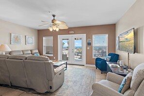 Condo, Multiple Beds (Pavilion Palms 105C- The Emerald Jewe) | Living area