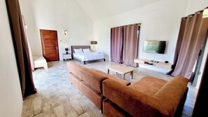 3 chambres, fer et planche à repasser, accès au Wi-Fi (inclus)