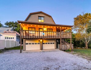 House, Multiple Beds (Dragonfly Deck) | Exterior