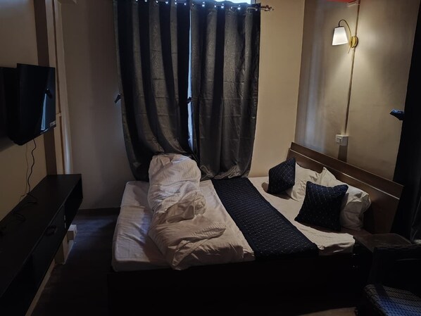 3 bedrooms, iron/ironing board, Internet