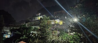 Totola Premium Stay "Where every stay is a Story" 3-bedroom apart in Darjeeling