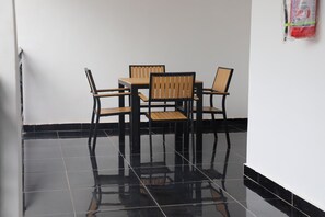 Deluxe Room | Makan dalam bilik