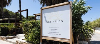 SES VELES IBIZA HOUSE
