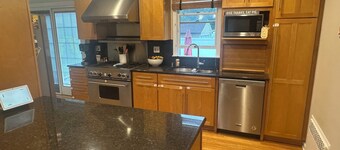 Cozy 4-Bedroom Getaway Just 10 Minutes from the Ryder Cup