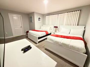 Iron/ironing board, WiFi, bed sheets