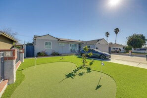 Apartment (2 Bedrooms) | Interior - Work & Play! Apt < 1 Mi to Chino Valley Hospital (Chino)