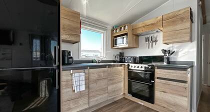 Parkdean Resort Camber Sands Sleeps 8 Pe