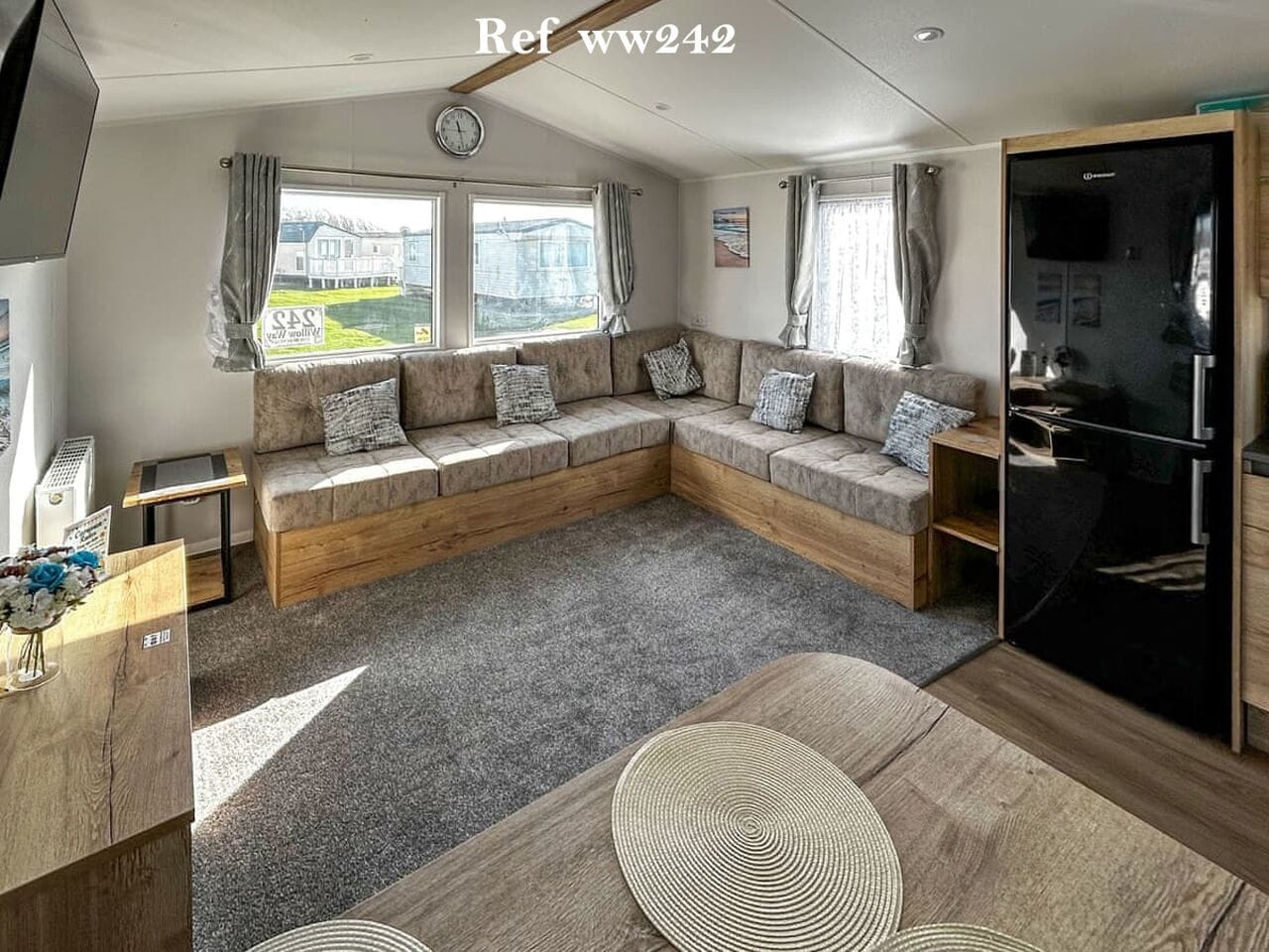 House, 3 Bedrooms, Smoking, Patio | Living room