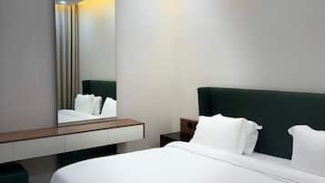 Deluxe Duplex | In-room safe, soundproofing, free WiFi