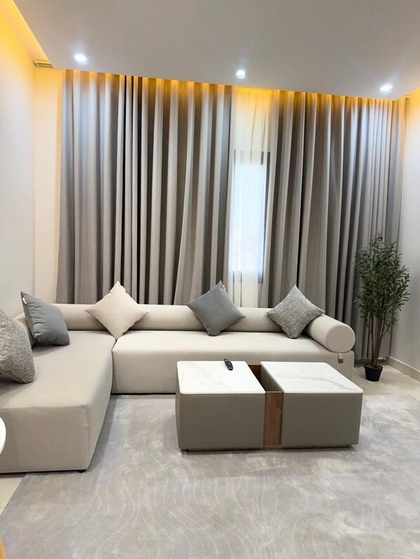 Deluxe Duplex | Living area