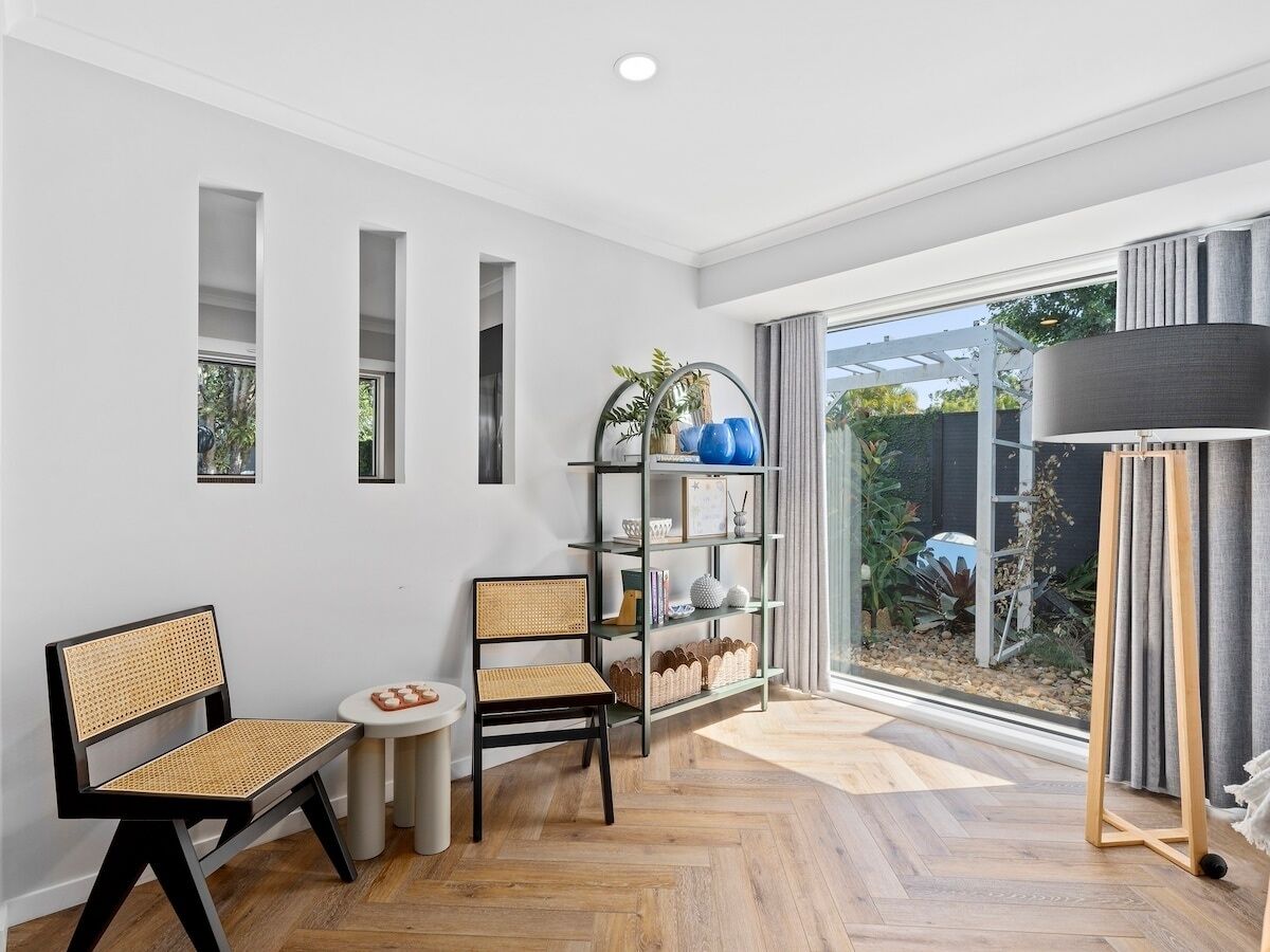 المنشأة من الداخل