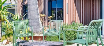 Palm Beach Poolside Haven – 4BR & Outdoor Living