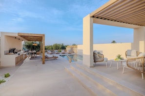 BBQ/picnic Area - Sokratis LocoLux Villas & Suites (Hersonissos)