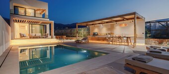 Sokratis LocoLux Villas & Suites