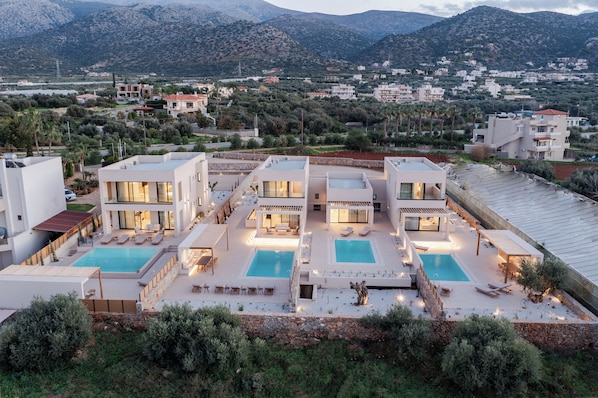 Front of property - Sokratis LocoLux Villas & Suites (Hersonissos)