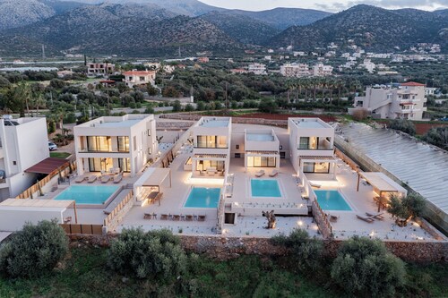Sokratis LocoLux Villas & Suites