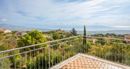 Apartment 'Vecchio Forno - Puntalazzo' with Sea View, Wi-Fi and Air Conditioning