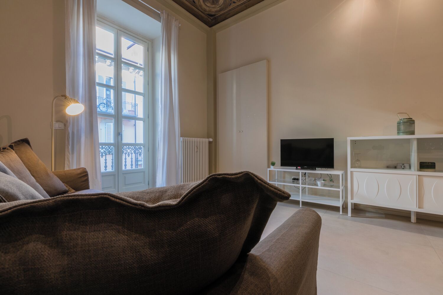 Apartment, 1 Double Bed with Sofa bed, Balcony | Living area | 30-inch TV with satellite channels