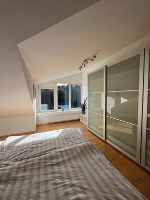 2 chambres, Wi-Fi gratuit, draps fournis