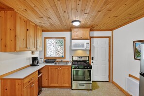 Fridge, microwave, oven, coffee/tea maker