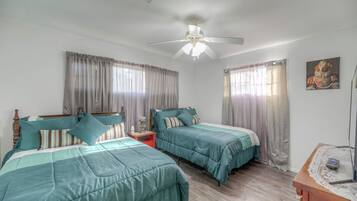 2 bedrooms, iron/ironing board, WiFi, bed sheets