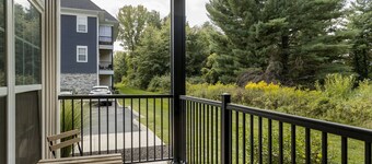 1층 파티오, 펫프렌들리, 세탁기, 건조기, 체육관, 수영장