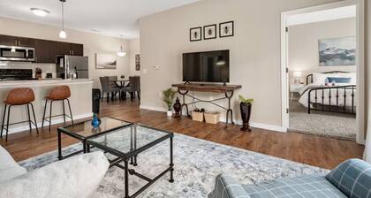 Pet-friendly 2BR On 1st Floor Parking W D