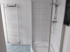 Ducha y secador de pelo
