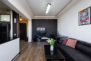 Basic Apartment, Balcony, City View | Living area