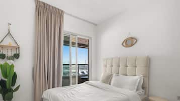 Classic Apartment, 1 Bedroom, City View | Langsir/tirai gelap terus, seterika/papan seterika, Wi-fi percuma