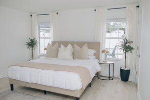 3 chambres, fer et planche à repasser, Wi-Fi, draps fournis