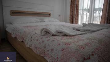 Double Room, Balcony, Mountain View | Free WiFi