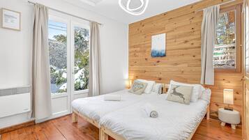 3 chambres, fer et planche Ă repasser, Wi-Fi, draps fournis