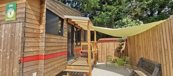 Tiny Home 'La Charmotte' con terraza privada, Wi-Fi y aire acondicionado