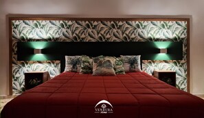 1 makuuhuone, tallelokero huoneessa, työpöytä, silitysrauta/-lauta