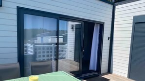 屋外ダイニングエリア