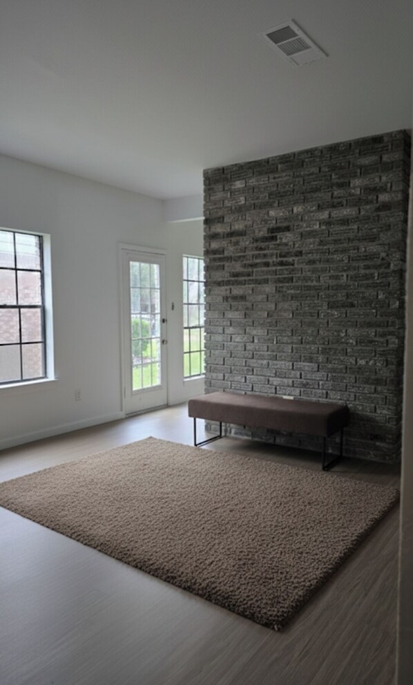 Interior - Calming 3-bedroom house with AC in Humble (Humble)