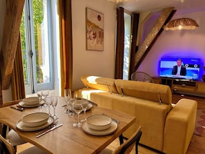 Interior - T2 "Mediterranean" apartment in the center of Narbonne (Narbonne)
