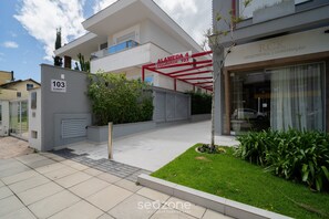 Apartamento básico | Fachada