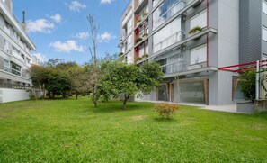 Exterior - Apt w/ Balcony and Grill 220m From the Sea Car0201 (Florianópolis)