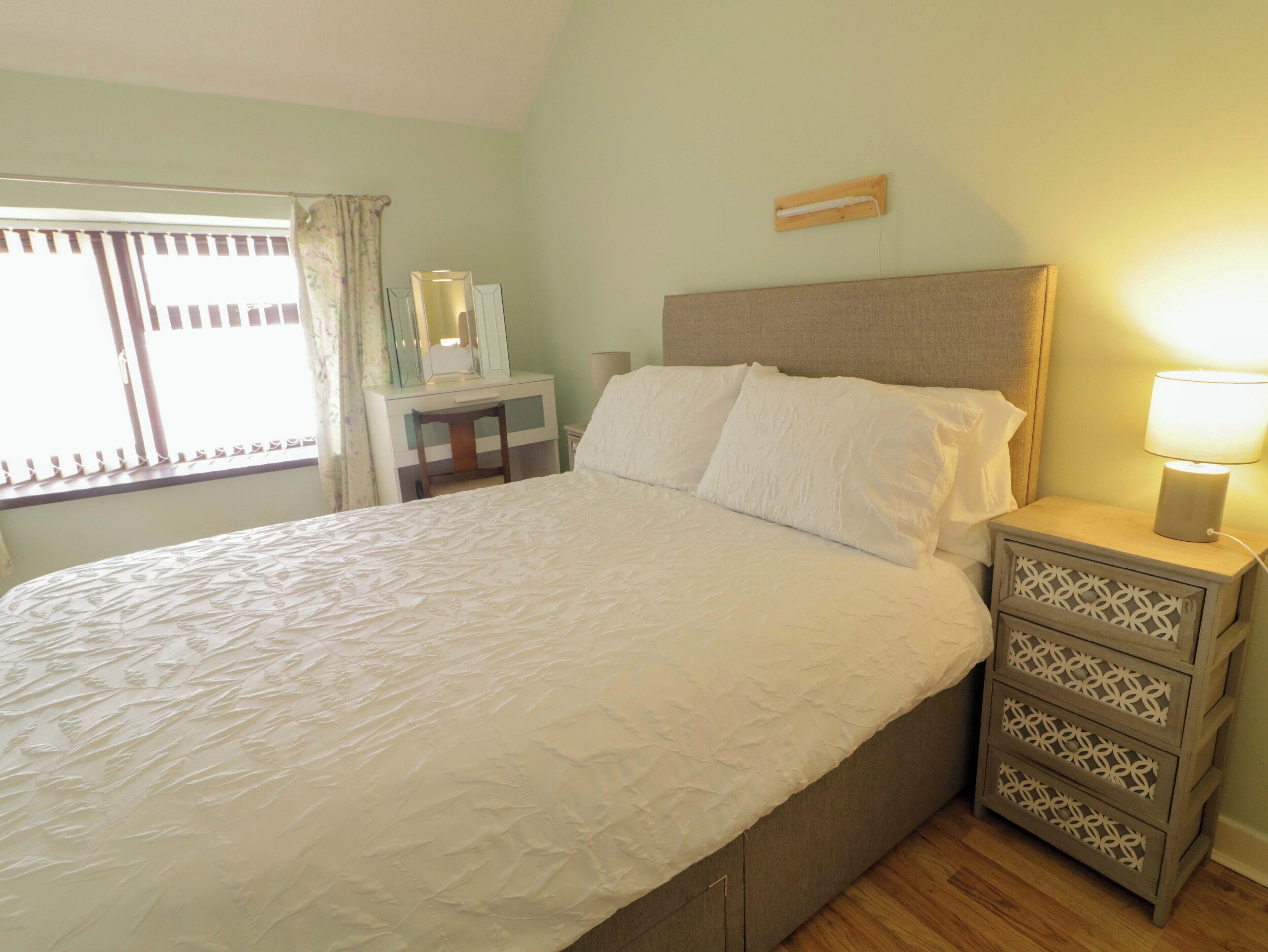 4 bedrooms, individually decorated, individually furnished, free WiFi