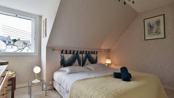 4 habitaciones, tabla de planchar con plancha y wifi gratis