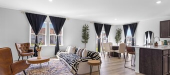 Modern Country Escape - 5 Min to NIU