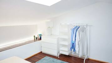 2 slaapkamers, een strijkplank/strijkijzer, gratis wifi