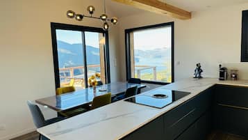 Réfrigérateur, micro-ondes, four, lave-vaisselle