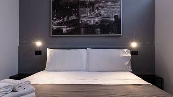 Apartment, Patio, City View | Premium bedding, memory foam beds, in-room safe, desk