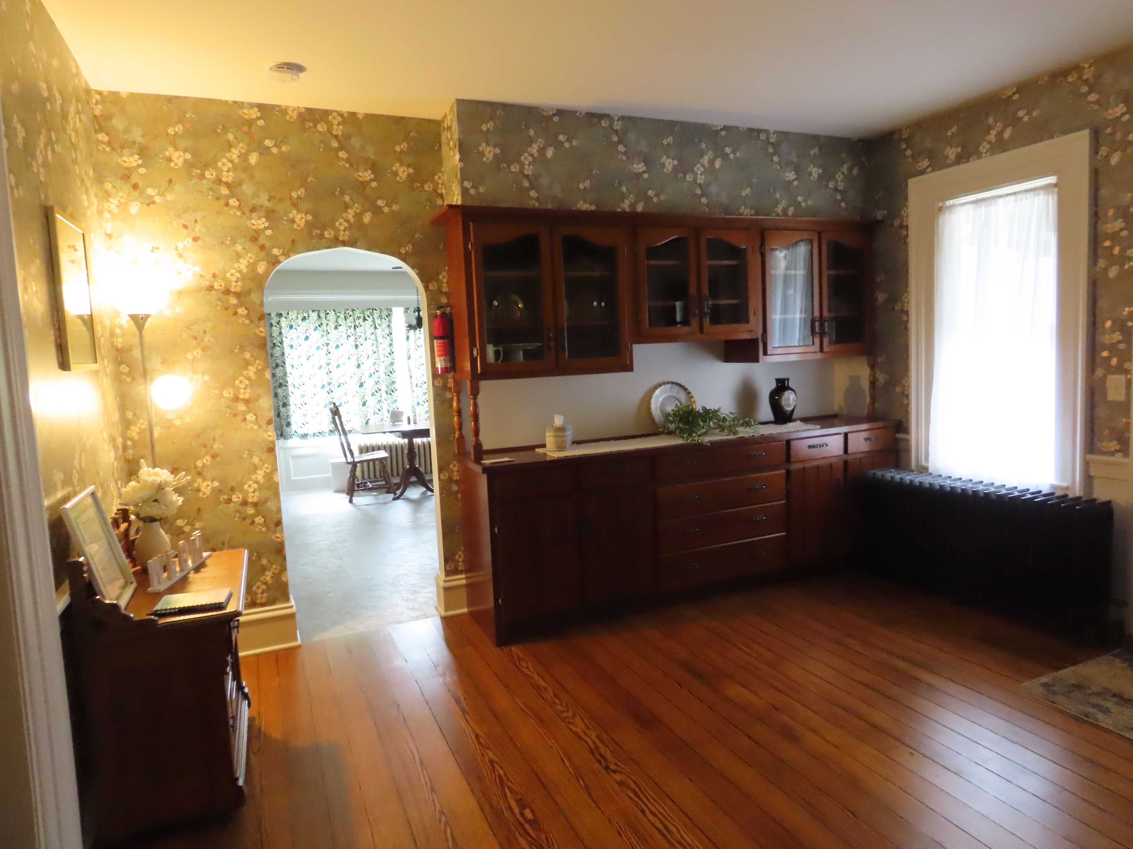 Entrance/foyer