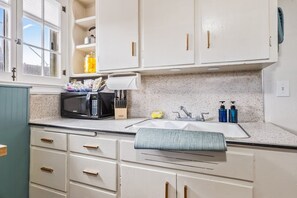 Fridge, microwave, oven, stovetop - Charming Basement Apt | Steps to Co-Op & Downtown (Boise)